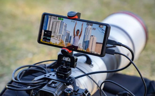 Xperia Pro chính thức lên kệ, giá lên đến 2.500 USD