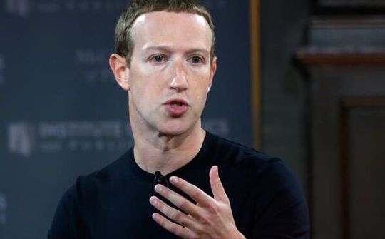 Facebook giảm lượng nội dung chính trị 