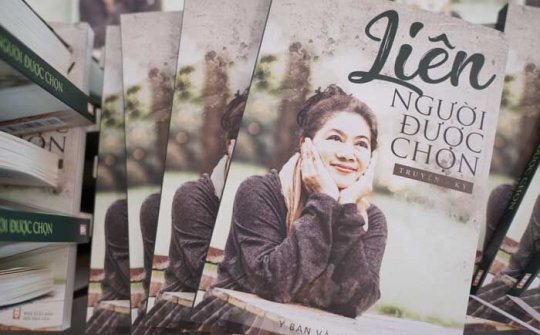 Ra mắt sách "Liên - Người được chọn" 