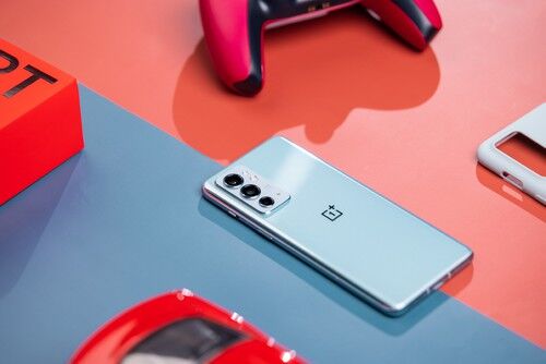OnePlus 9RT thu về hơn 15 triệu USD chỉ sau 5 phút