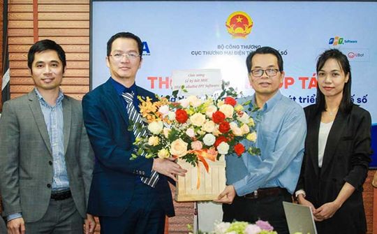 Đẩy mạnh ứng dụng công nghệ RPA phát triển kinh tế số