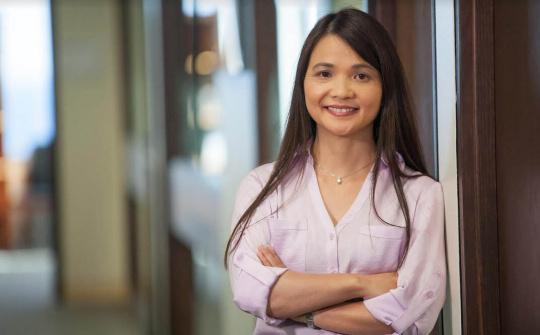 Bà Phan Thị Hồng được bổ nhiệm làm Giám đốc điều hành tập đoàn tư vấn và phát triển phần mềm DataHouse