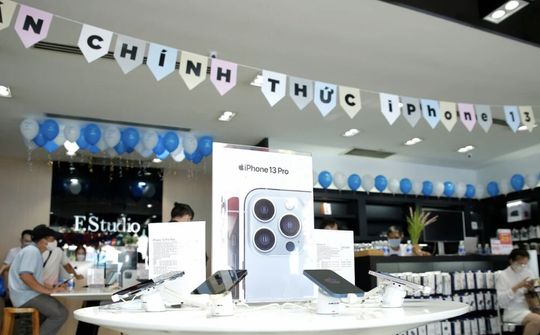 iPhone 13 Series đạt kỷ lục bán ra tại thị trường Việt Nam