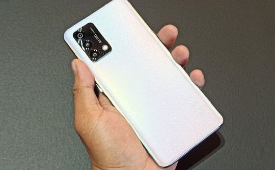Oppo ra mắt smartphone A95, giá gần 6 triệu