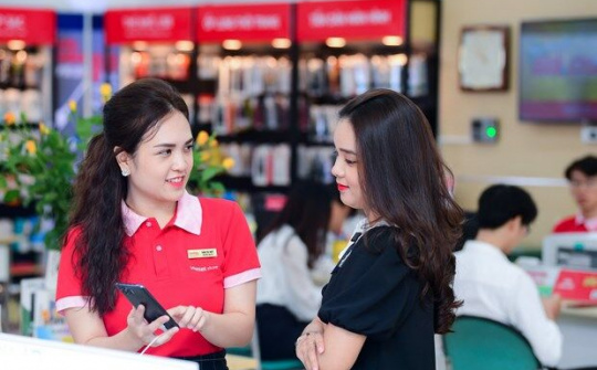 Doanh thu Viettel Store đạt 7.400 tỷ, hoàn thành 134% kế hoạch