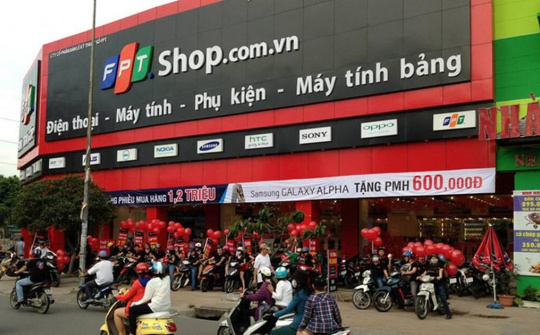 FPT Retail được vinh danh Công ty bán lẻ uy tín năm 2021
