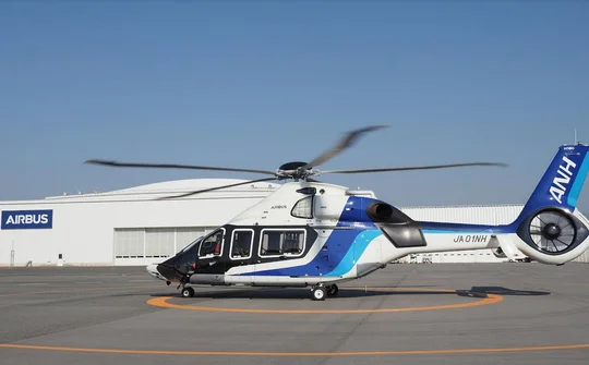 Airbus bàn giao máy bay trực thăng H160 đầu tiên trên thế giới tại Nhật Bản
