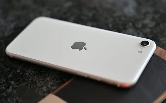 Sẽ không có phiên bản kế nhiệm của iPhone SE 3 vào năm 2024