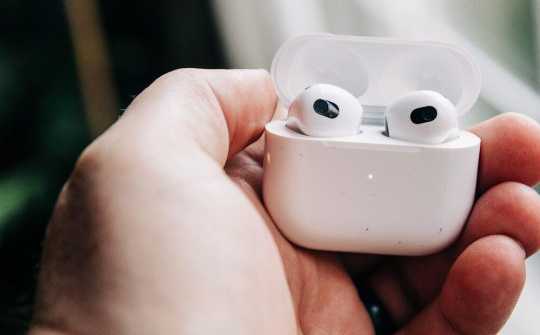 AirPods 3 lên kệ tại thị trường Việt Nam, giá 4,99 triệu đồng