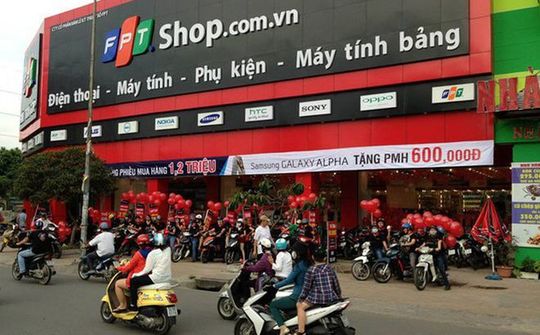 FPT Retail vượt bão Covid-19 nhờ iPhone 12 