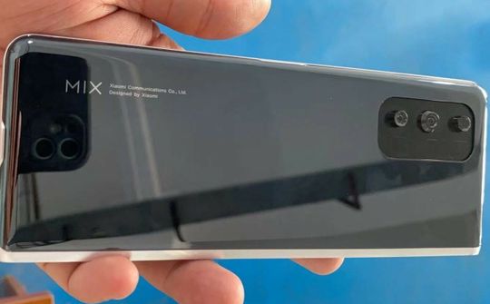 Điện thoại màn hình gập của Xiaomi sẽ giống Galaxy Fold?