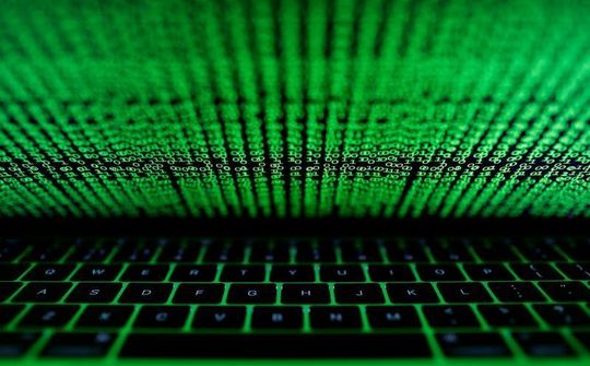 Microsoft cảnh báo hacker khai thác lỗ hổng Exchange Server