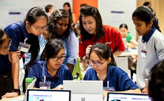 Microsoft và các đối tác trang bị kỹ năng số cho lao động trẻ châu Á Thái Bình Dương 