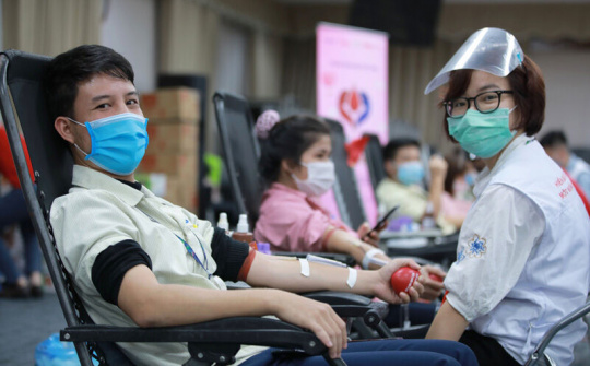 Tổng kết Chung dòng máu Việt 2020: Samsung Việt Nam hiến tặng 15.000 đơn vị máu 