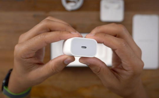 Không phải iPhone 12, đây mới là thứ giúp Apple 'hốt bạc' tại Việt Nam