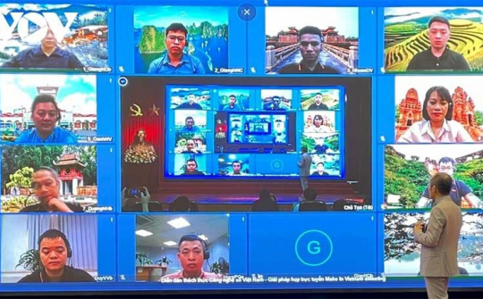 eMeeting - bắt đầu từ khát vọng vượt lên trên chính "sân nhà"  