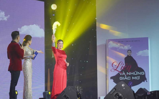 Shark Liên ra mắt sách và thương hiệu mỹ phẩm mới 