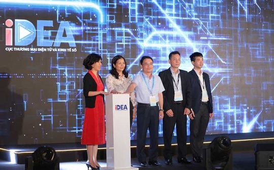 Khởi động chương trình “Kỷ nguyên bứt phá, hàng Việt vươn xa” 