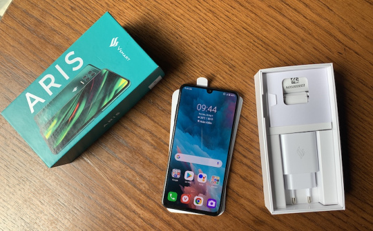 Những ông lớn từng phải ngậm ngùi rời thị trường điện thoại Việt