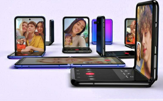 Samsung Galaxy Z Flip3 sẽ đi kèm bộ sạc 15W