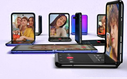 Samsung Galaxy Z Flip3 sẽ đi kèm bộ sạc 15W