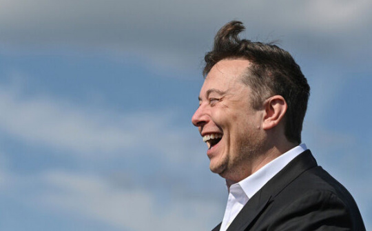 Elon Musk tuyên bố Tesla dừng chấp nhận thanh toán bằng Bitcoin, giá đồng tiền số lập tức cắm đầu lao dốc