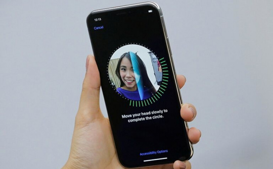 Apple giảm 50% kích thước máy quét Face ID trên iPhone 13
