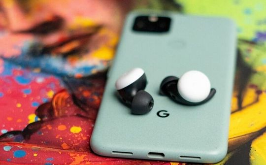 Công nghệ UWB giúp Pixel 6 cạnh tranh tốt với điện thoại cao cấp từ Apple và Samsung
