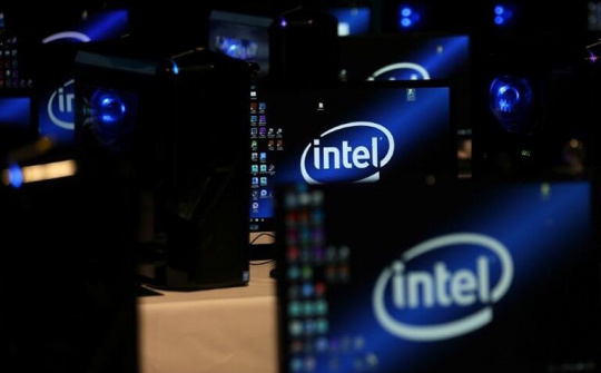 CEO Intel cảnh báo thiếu chất bán dẫn còn kéo dài 