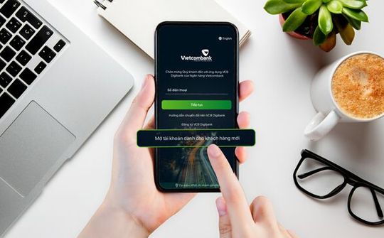 Khách hàng Vietcombank có thể mở tài khoản mà không cần tới ngân hàng