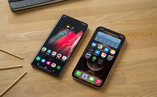 Thị trường cao cấp mang lại lợi nhuận béo bở cho Apple và Samsung