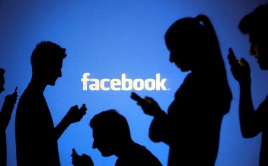 Facebook bị tố tiếp tay cho mại dâm