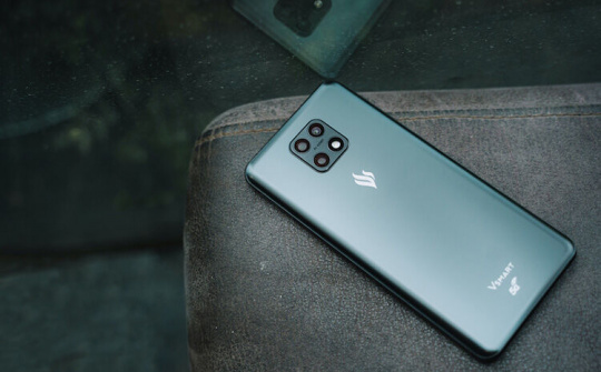 Điện thoại VinSmart được cập nhật hệ điều hành, tích hợp trợ lý ảo 