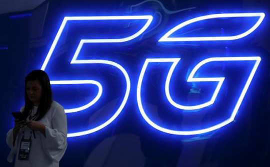 Các đối thủ đang đánh chiếm thị phần smartphone 5G của Apple