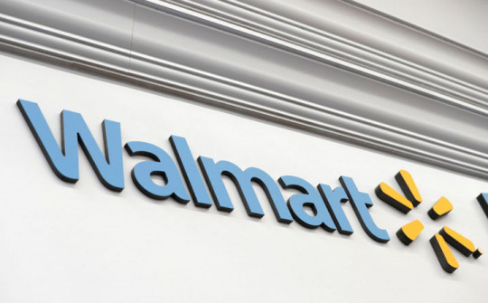 Walmart tặng điện thoại nhằm hỗ trợ quá trình làm việc của nhân viên