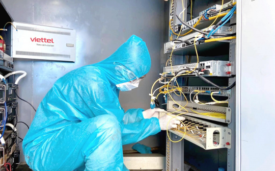 Viettel đóng góp 450 tỷ đổng cho Quỹ vaccine phòng COVID-19