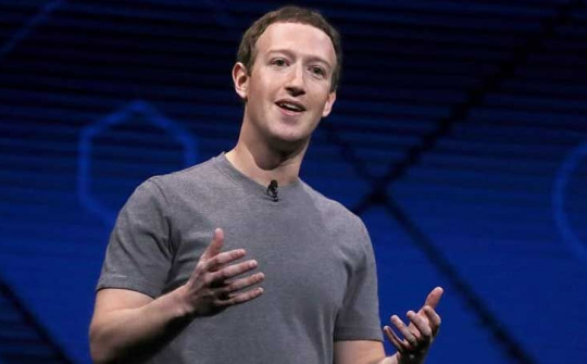 Ông chủ Facebook "miệt mài" bán cổ phiếu công ty mình sáng lập