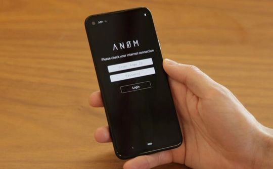 Google Pixel 4a - "con ngựa Thành Troy" của FBI