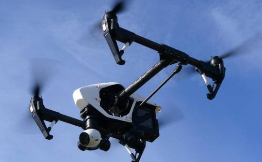 Drone tự hành "đánh bại" con người nhờ thuật toán mới