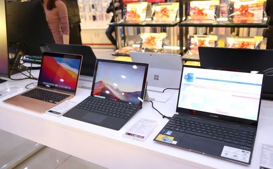 FPT Shop chiếm 31% thị phần bán lẻ laptop tại Việt Nam