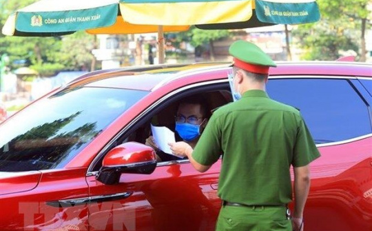 Xét giấy đi đường: Vẫn còn khoảng trống ứng dụng công nghệ để phòng, chống dịch