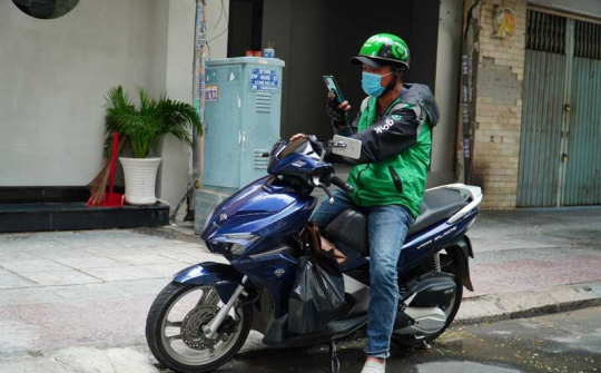 Gojek hỗ trợ 4,15 tỷ đồng bằng tiền mặt cho các đối tác tài xế