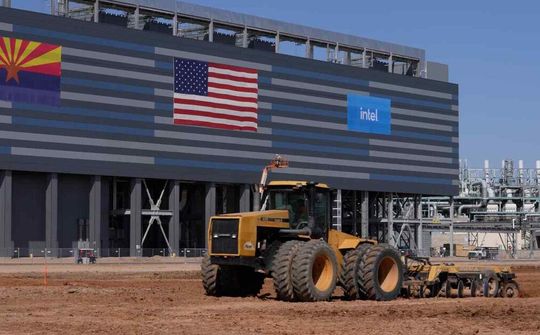 Intel khởi công nhà máy chip trị giá 20 tỉ USD tại Arizona