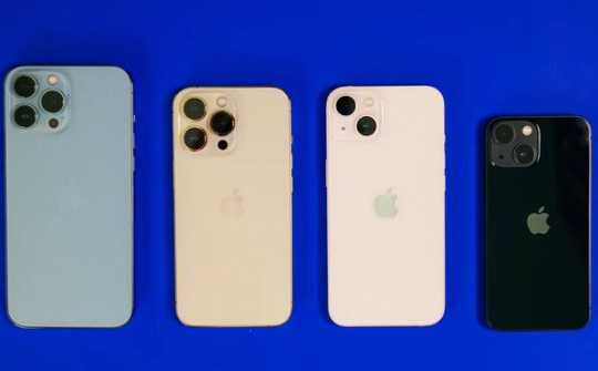 iPhone 13 mã VN/A giá từ 22 triệu, được bán ra trong tháng 10