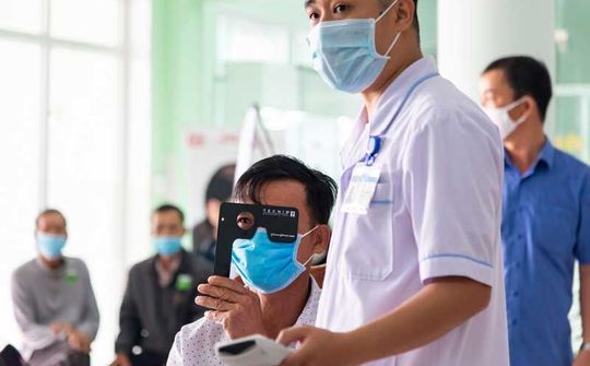 “Ánh sáng Hi vọng” giúp những người yếu thế tiếp cận dịch vụ chăm sóc mắt