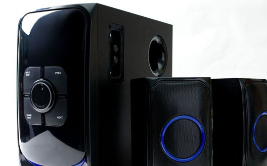 SoundMax trình làng mẫu loa giải trí A-2130