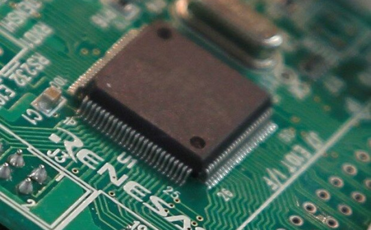 Hàn Quốc dẫn đầu thế giới về đầu tư cho thiết bị chip bán dẫn