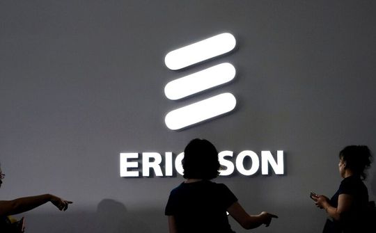 Ericsson tìm cách chặn nhập khẩu thiết bị của Apple