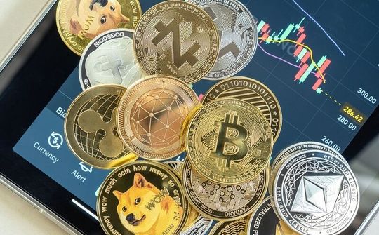 Thế giới thiệt hại 14 tỷ USD vì lừa đảo tiền ảo năm 2021