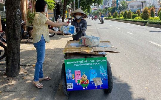 App VECA và Tetra Pak mở rộng địa bàn thu gom vỏ hộp giấy tại Tp. Hồ Chí Minh